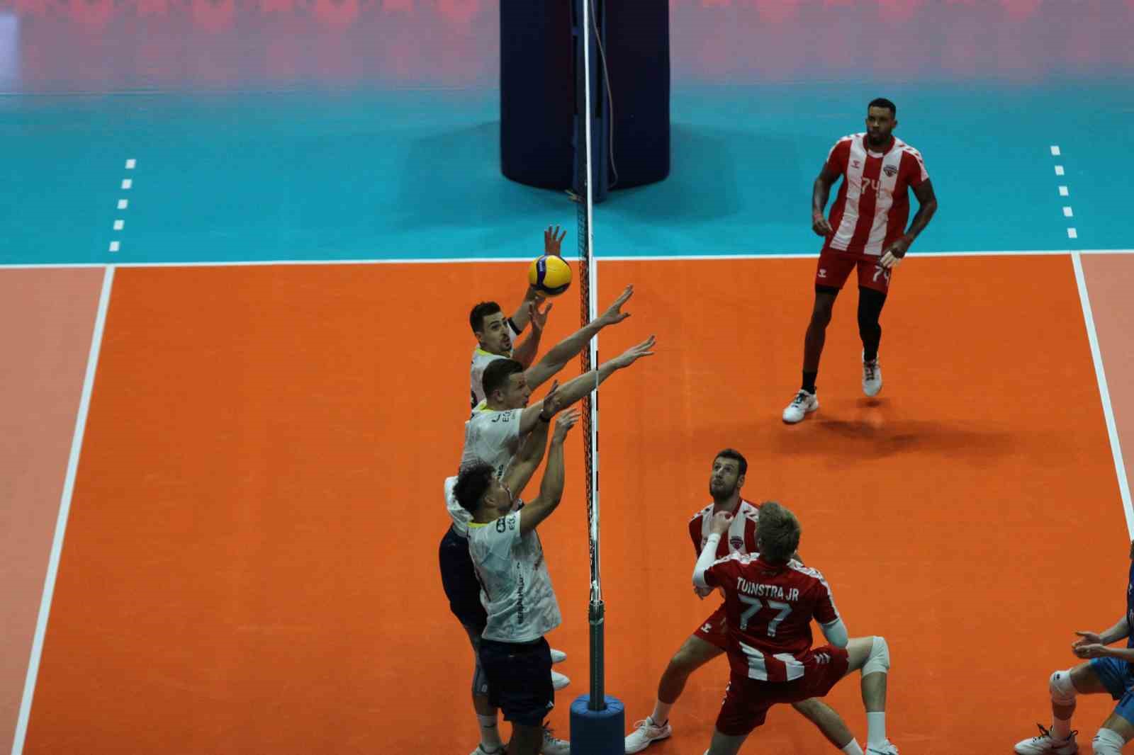 TSYD Ankara Cumhuriyet Kupası: Fenerbahçe Medicana: 3 - Spor Toto: 1
