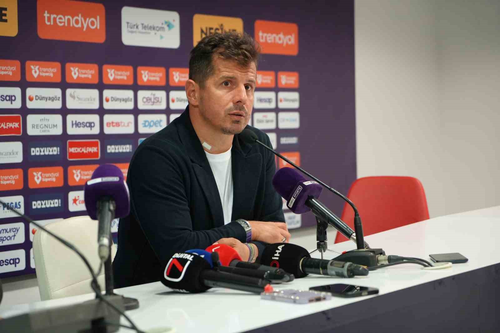 Emre Belözoğlu: "Antalyaspor her zaman kalbimde özel bir yerde olacak"