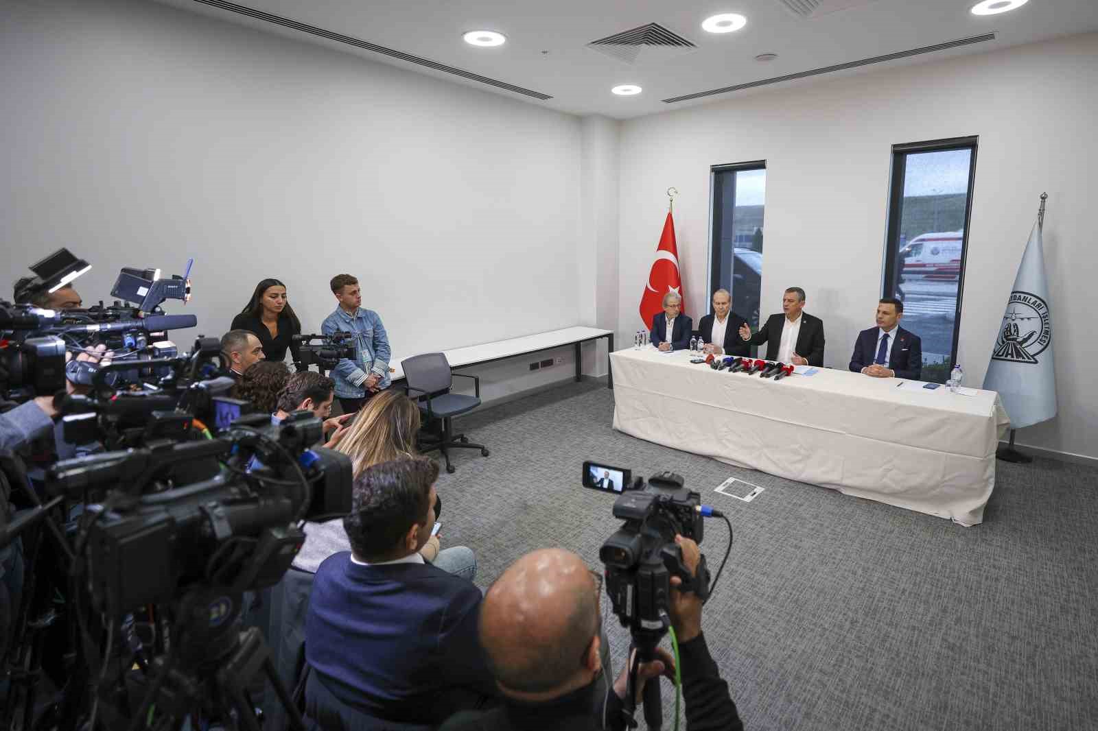 Özgür Özel: "Bundan sonraki süreçte Gazze yönetiminde Filistinlilerin söz sahibi olması lazım"