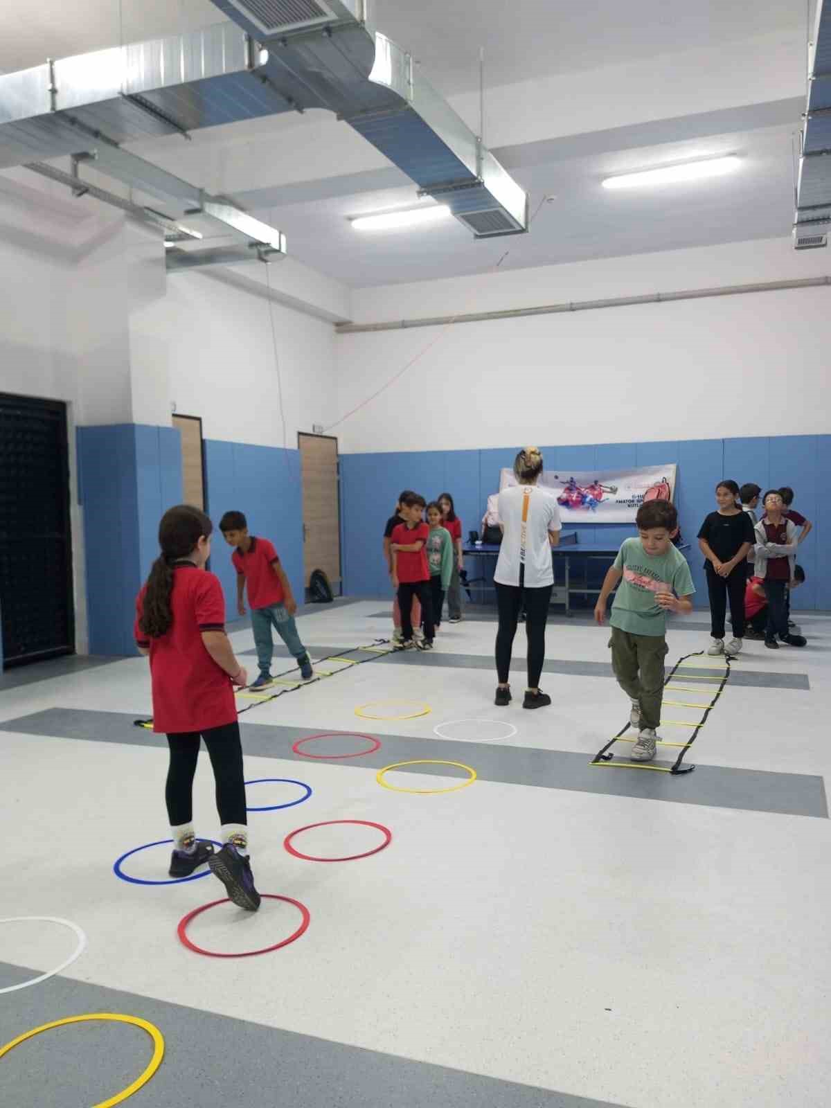 Sarıgöl’de okullar spora doydu