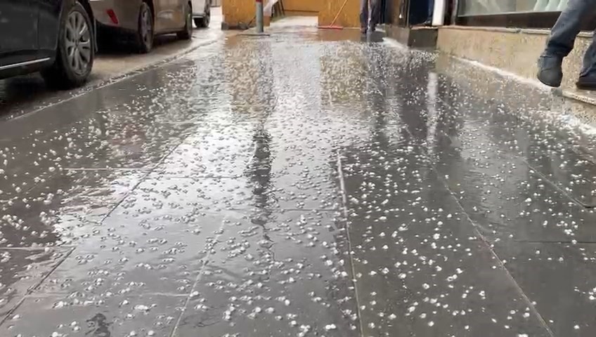 Adıyaman&rsquo;da dolu yağışı etkili oldu

