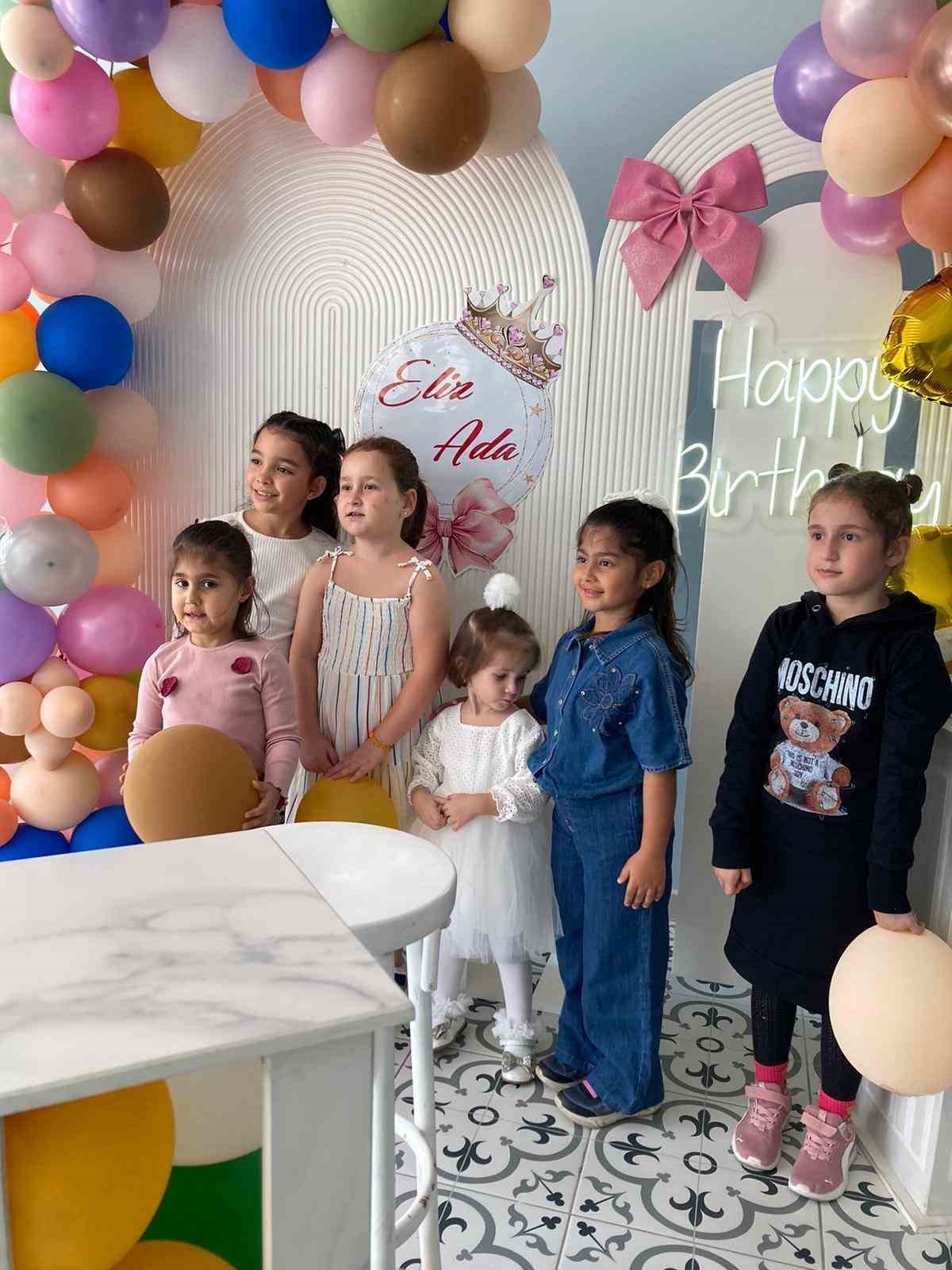 Anne kız el ele verdi, K&ouml;şk&rsquo;teki t&uuml;m kadınların sorunlarına &ccedil;&ouml;z&uuml;m &uuml;retti
