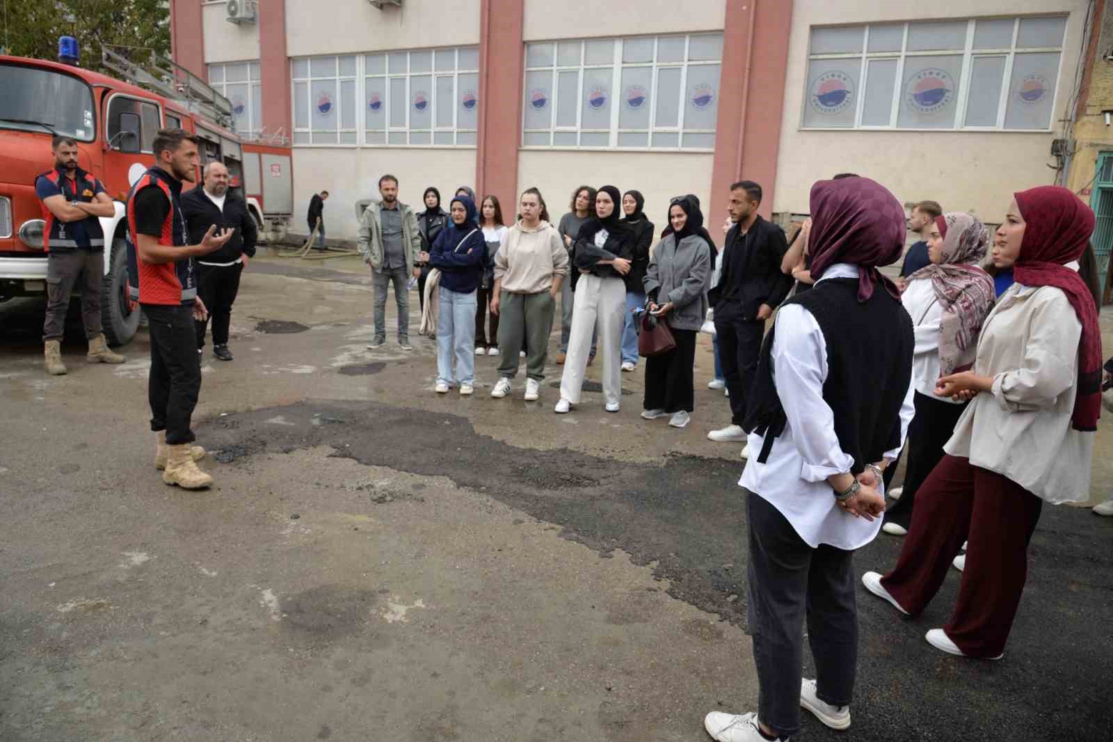 Türkeli’de geleceğin kurtarıcılarına uygulamalı eğitim