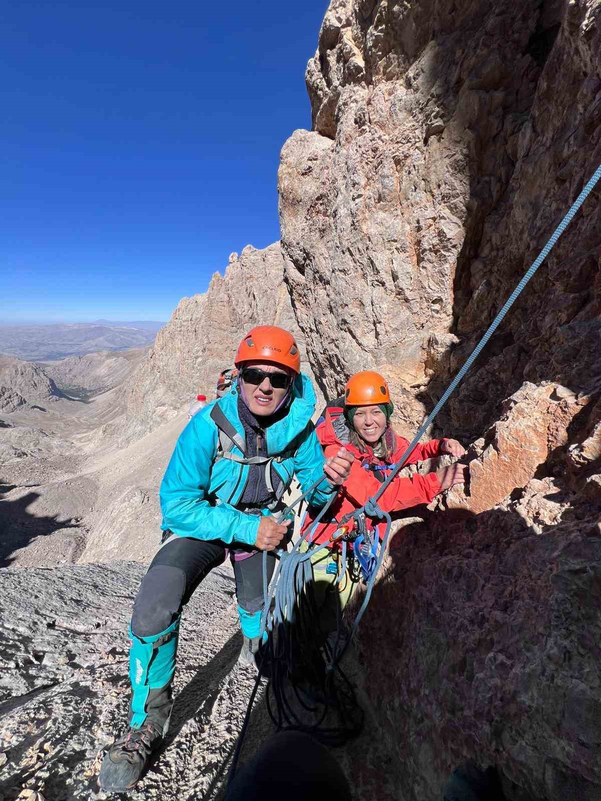 Denizlili dağcılar Kaldı ve Sulağankaya zirvelerine tırmandı