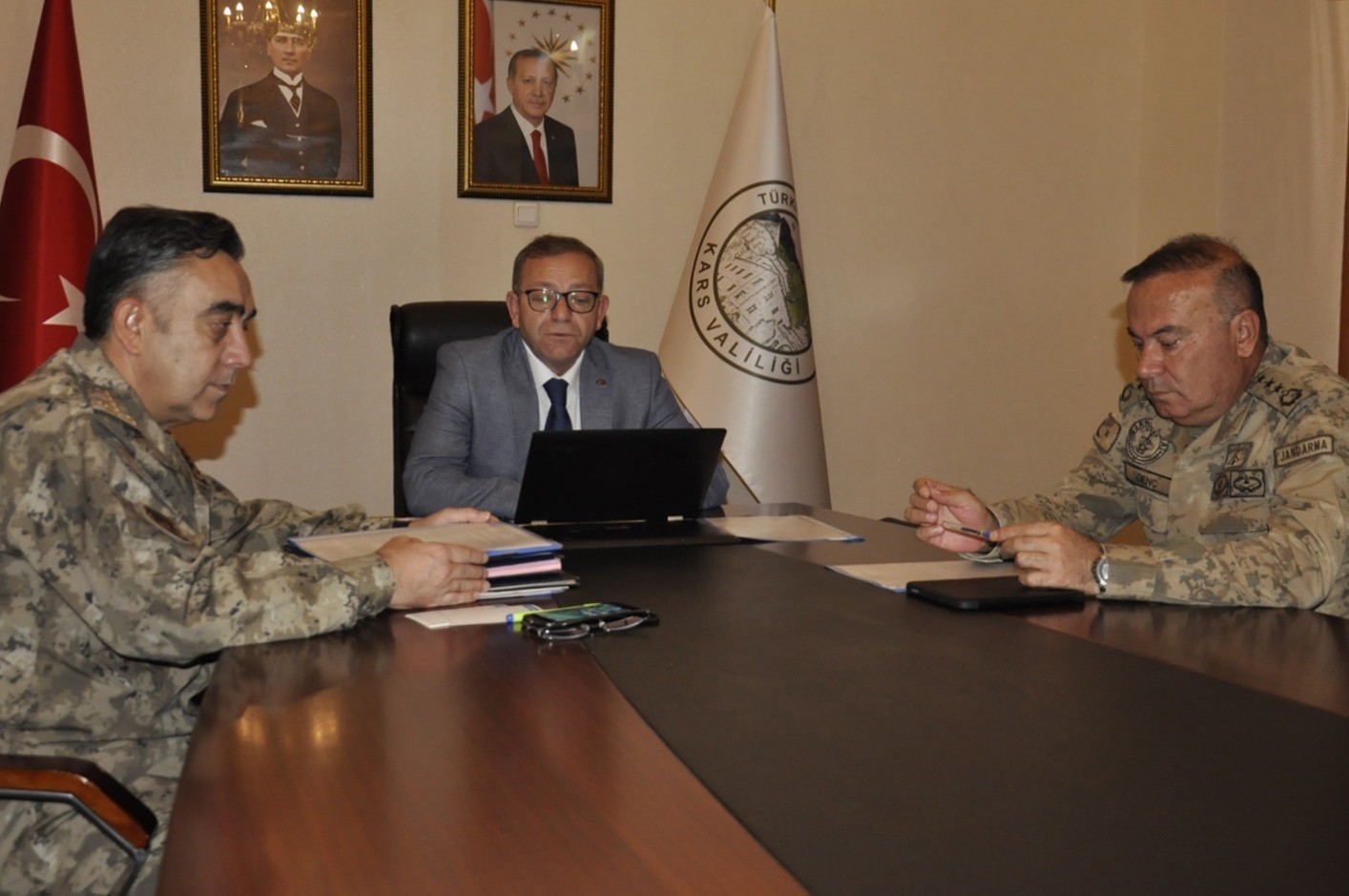 Kars’ta asayiş ve güvenlik toplantısı yapıldı