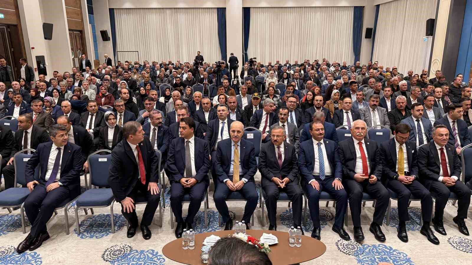 TBMM Başkanı Kurtulmuş, Tokat’ta sivil toplum temsilcileriyle bir araya geldi