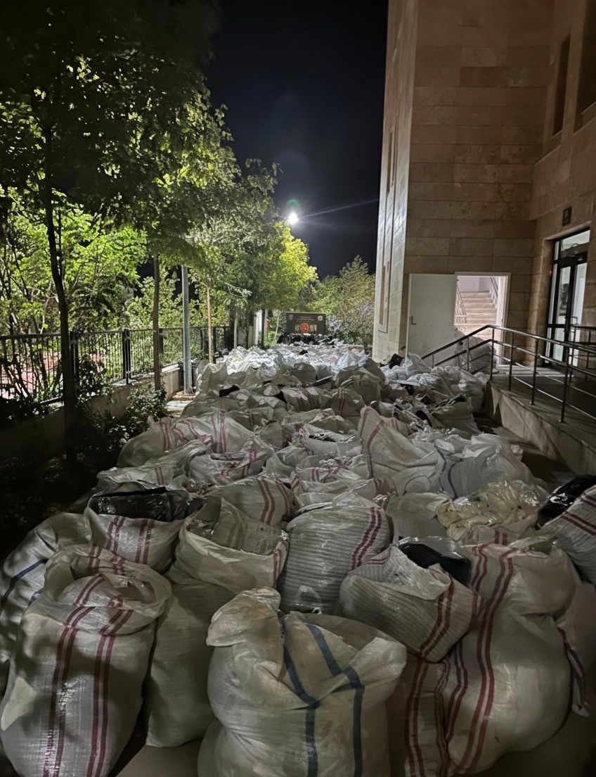 Silopi’de 32 milyon liralık gümrük kaçağı ürün ele geçirildi