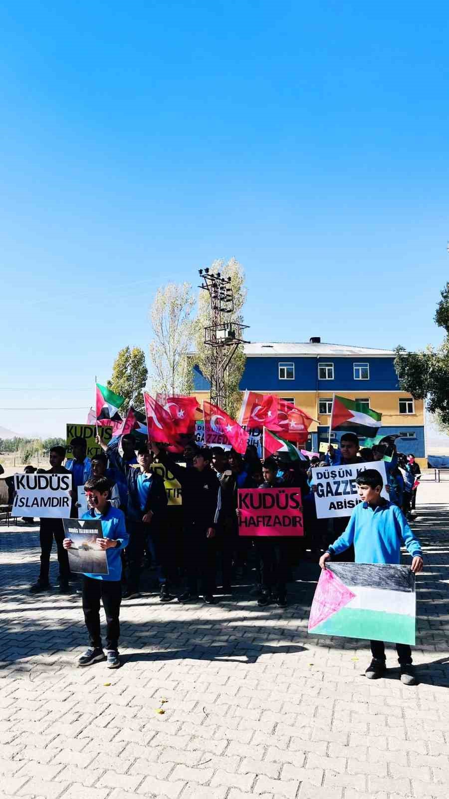 &Ouml;zalp&rsquo;te Filistin&rsquo;e destek etkinliği
