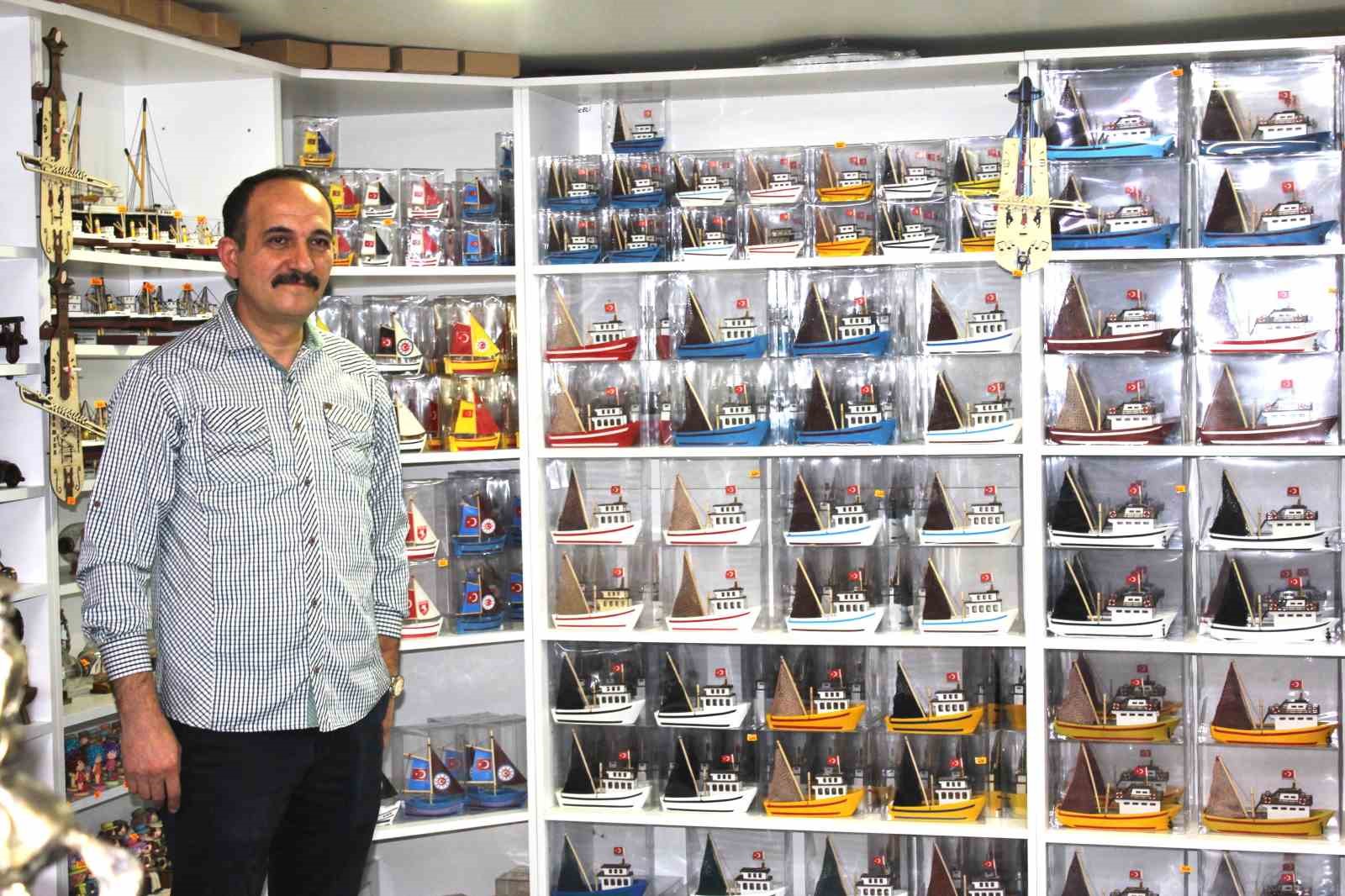 Emekli oldu hayallerinin peşinden gitti