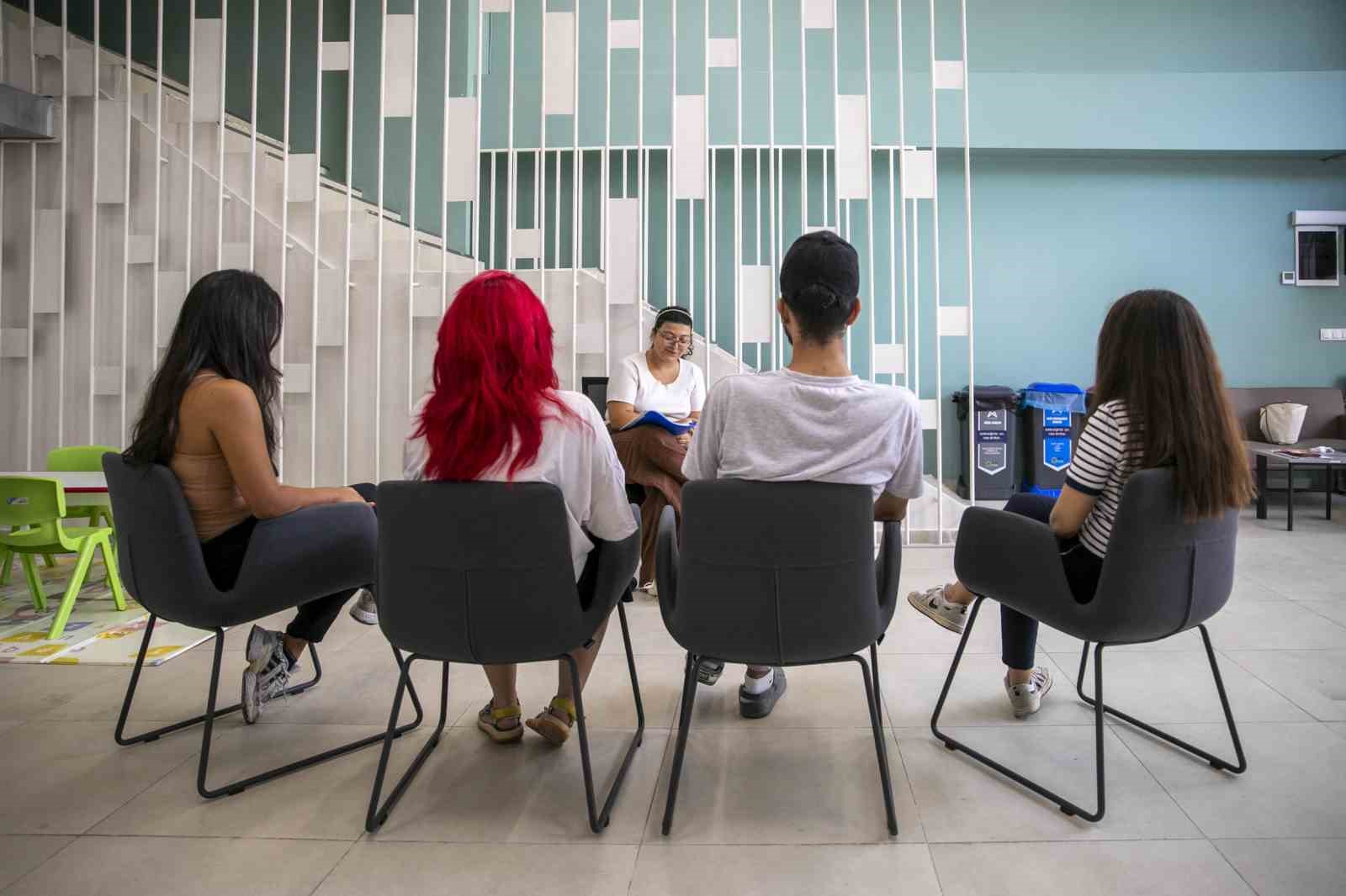 Mersin’de MERCİ merkezlerinden öğrencilere psikolojik destek