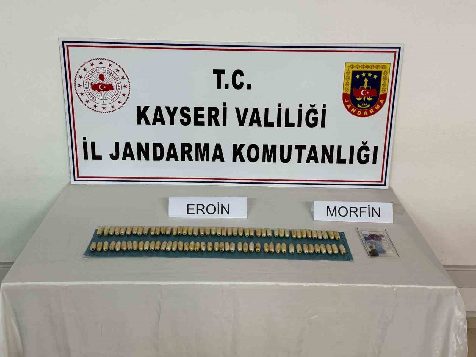 Mide ve bağırsaklarından uyuşturucu çıktı