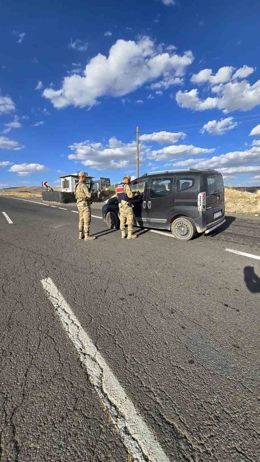 Kars’ta jandarmadan huzur ve güven uygulaması