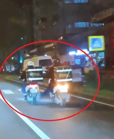 Motosikletlerin tehlikeli yardımlaşması