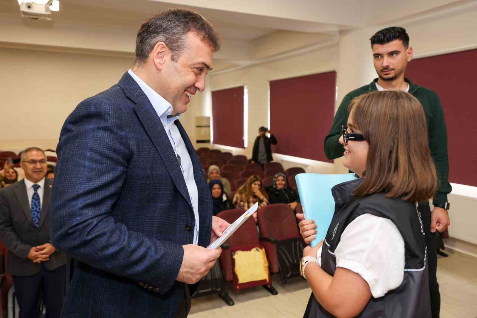 Kooperatif&ccedil;ilik temalı &rsquo;Lider &ccedil;ocuk tarım kampı&rsquo; Bilecik&rsquo;te tamamlandı
