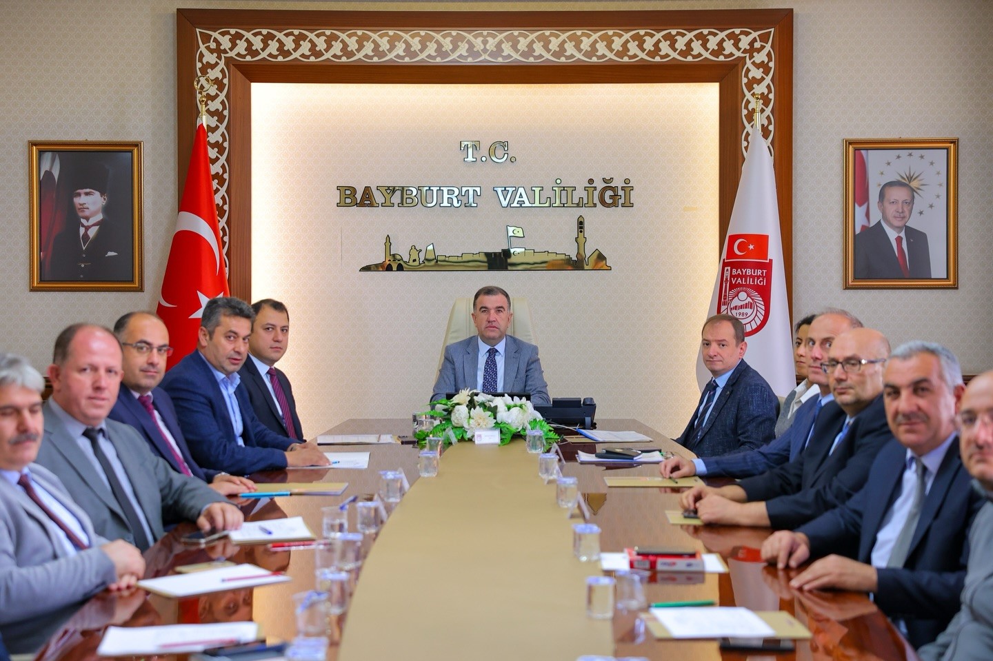 K&ouml;ylerin altyapı ve hizmet ihtiya&ccedil;ları toplantıda değerlendirildi
