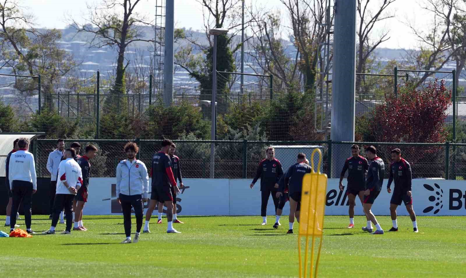 A Milli Futbol Takımı, Bulgaristan maçı hazırlıklarını tamamladı

