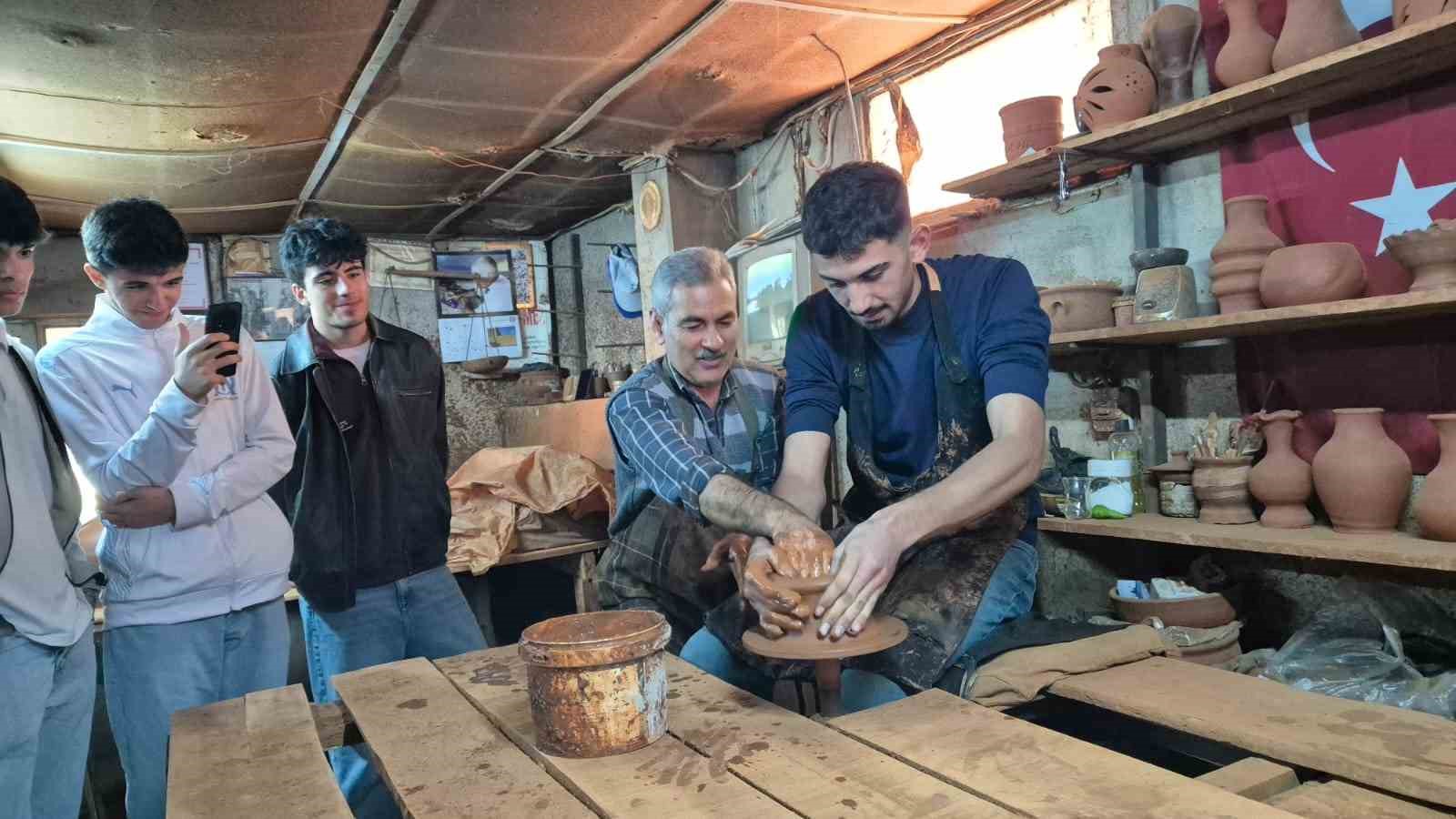 &Uuml;niversite &ouml;ğrencileri Aydın&rsquo;ı yakından tanıdı
