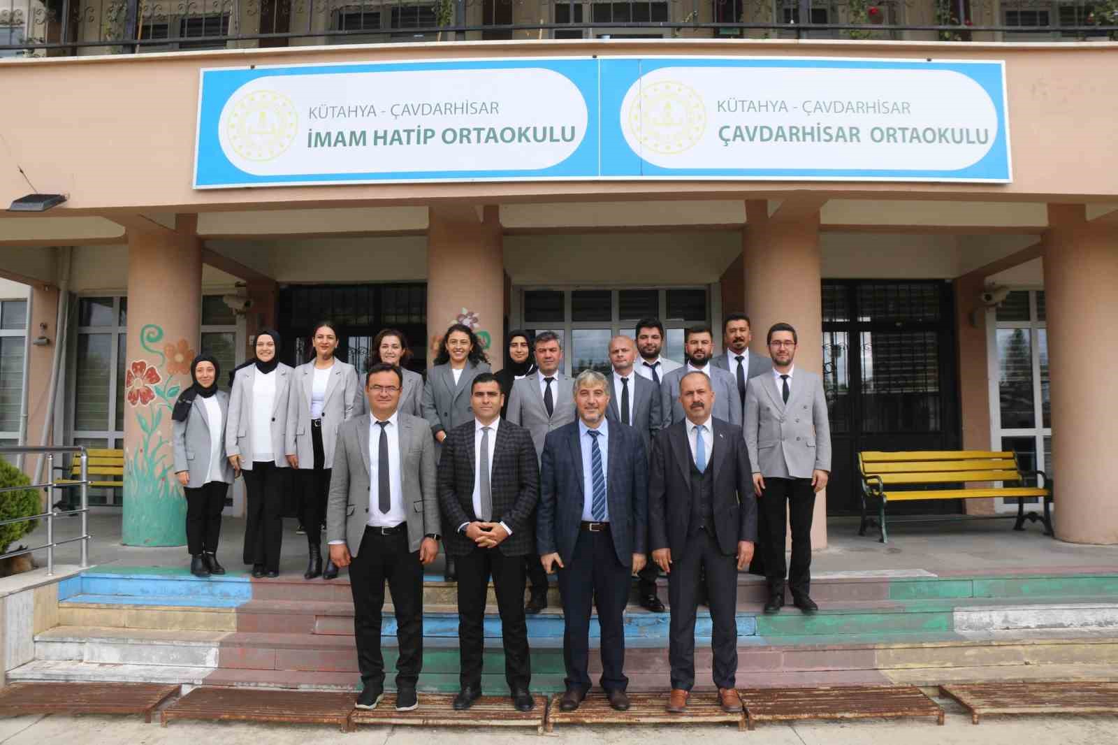 Yılmaz: "&Ouml;ğrenciler milli ve manevi değerlerle de donatılmalı"
