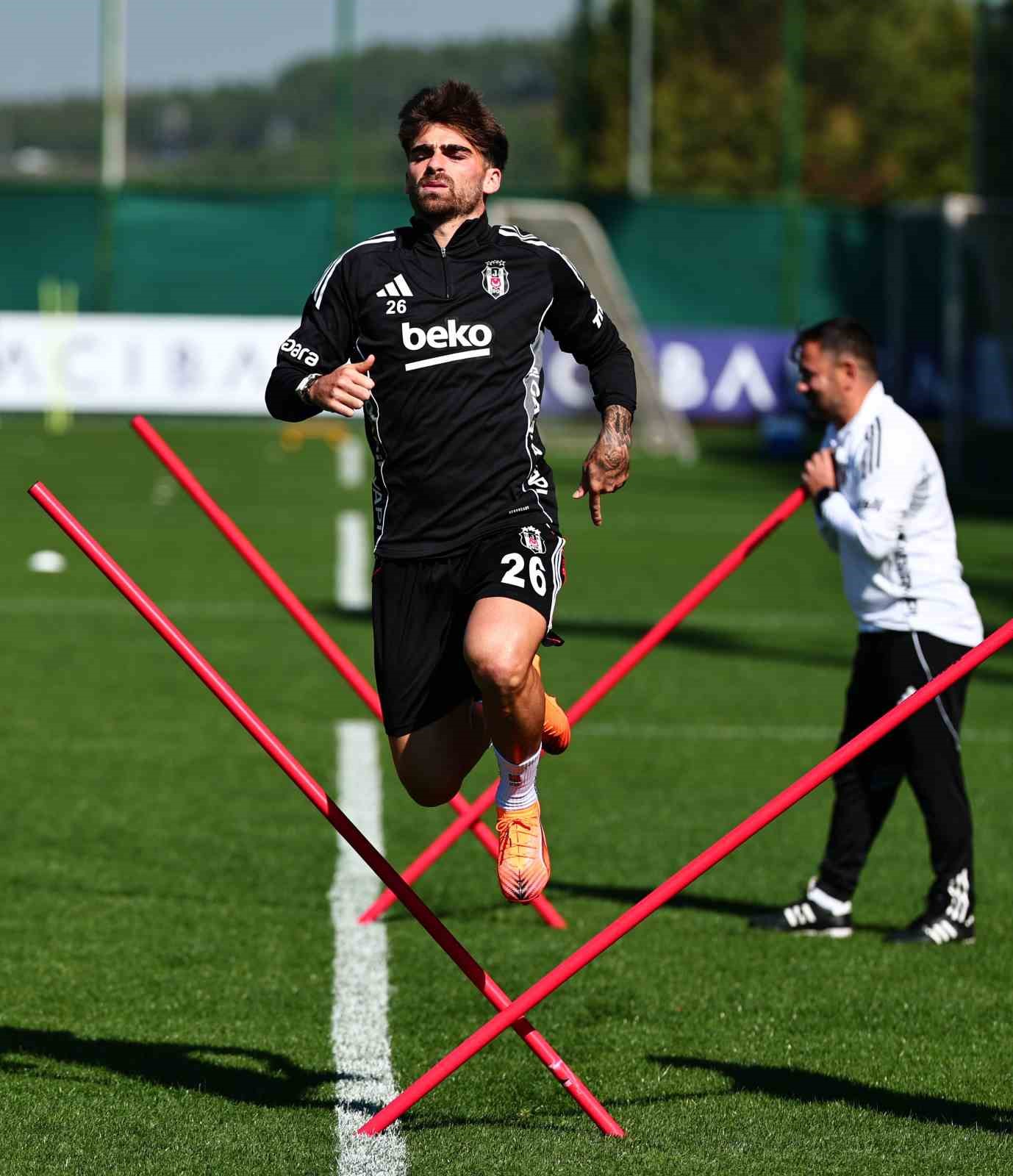 Beşiktaş, Gençlerbirliği maçı hazırlıklarını sürdürdü
