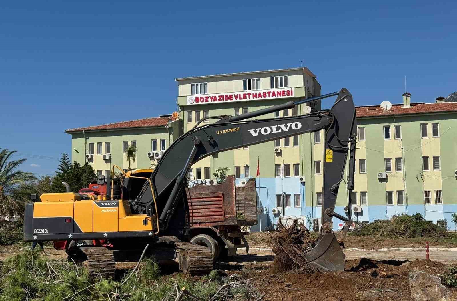 Bozyaz Devlet Hastanesi ek hizmet binas iin ilk kazma vuruldu
