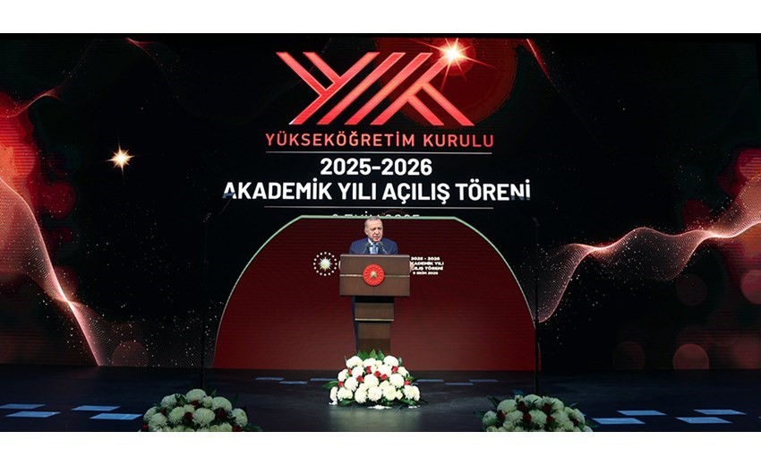 Rekt&ouml;r &Ccedil;akmak 2025-2026 akademik yılı a&ccedil;ılış t&ouml;renine katıldı
