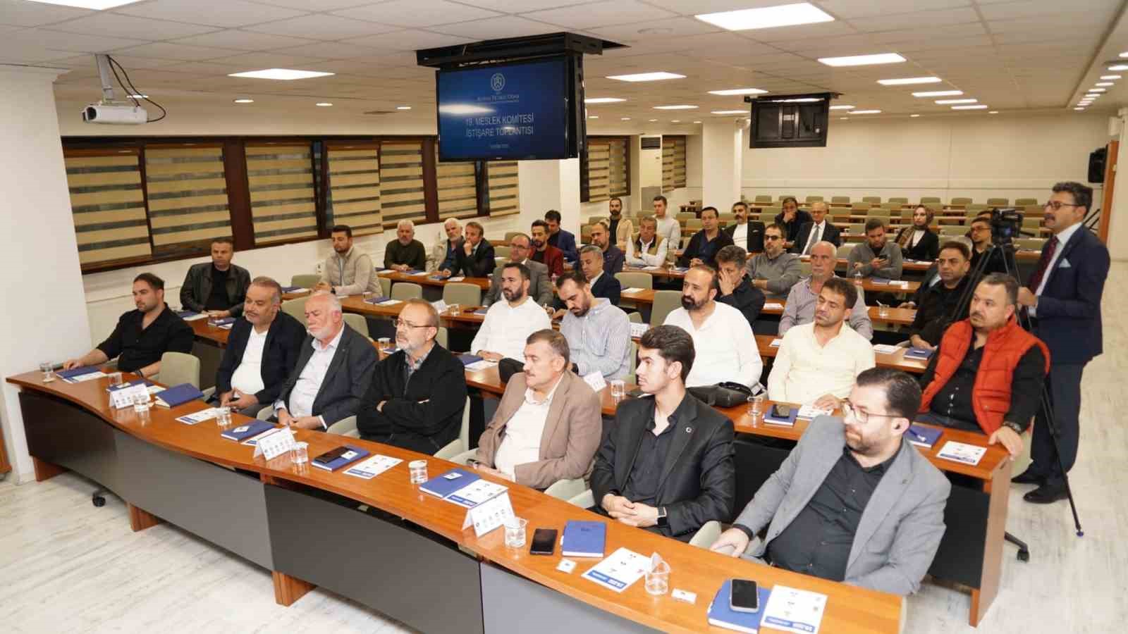 Başkan &Ouml;zt&uuml;rk: "Ortak akıl ve istişare en &ouml;nemli rehberimiz"
