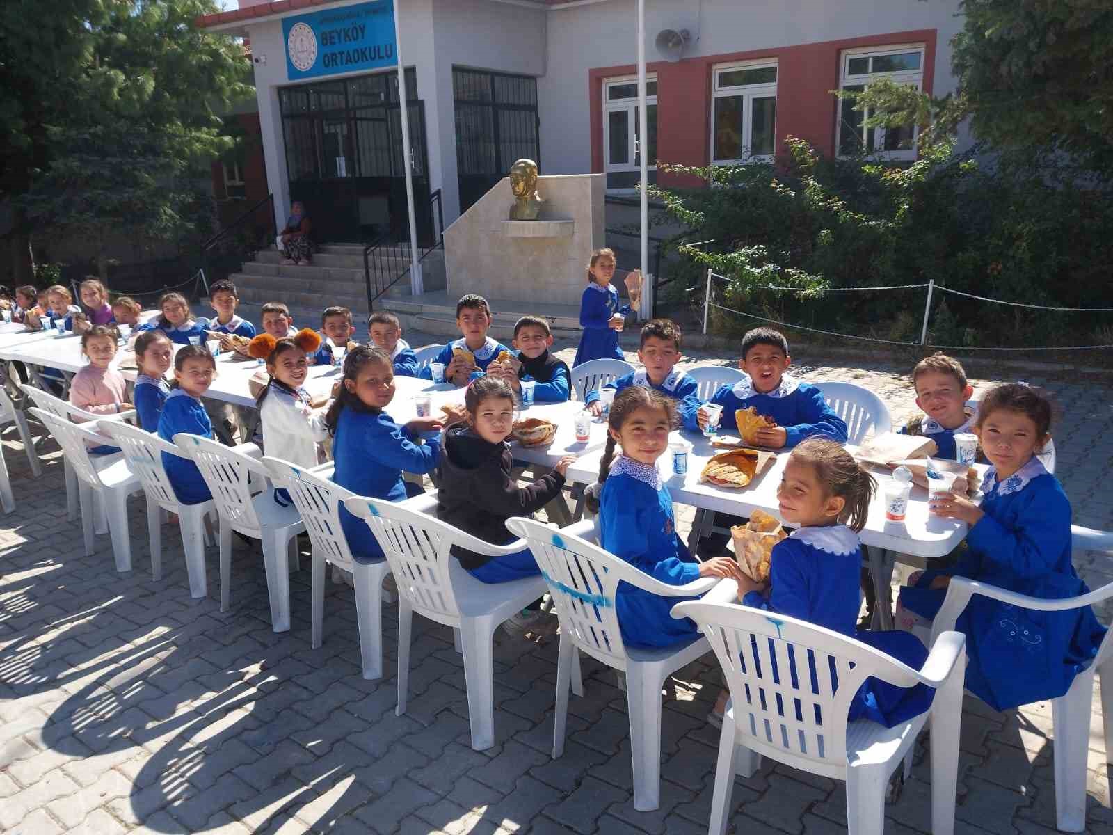 Öğretmenlerden öğrencileri mutlu eden etkinlik