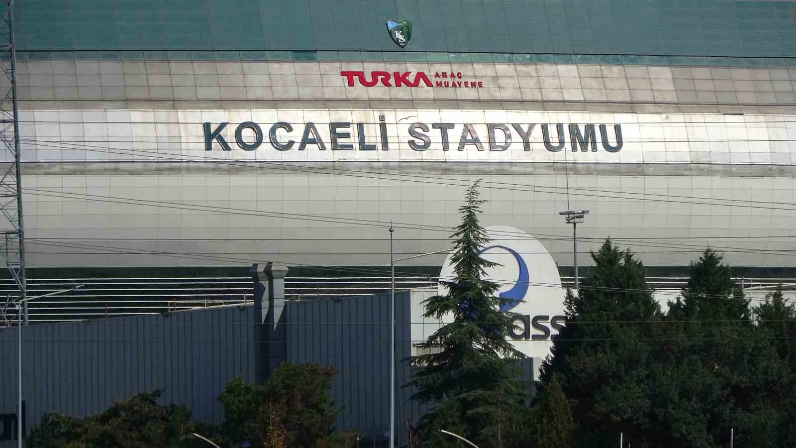 Milli ma&ccedil; &ouml;ncesi Kocaeli&rsquo;de ulaşım hamlesi
