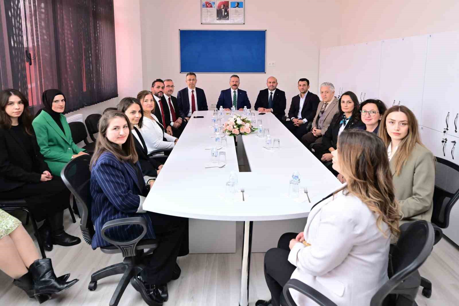 Şerife Bacı Özel Eğitim Anaokulu ve Dede Korkut İlkokulu açıldı