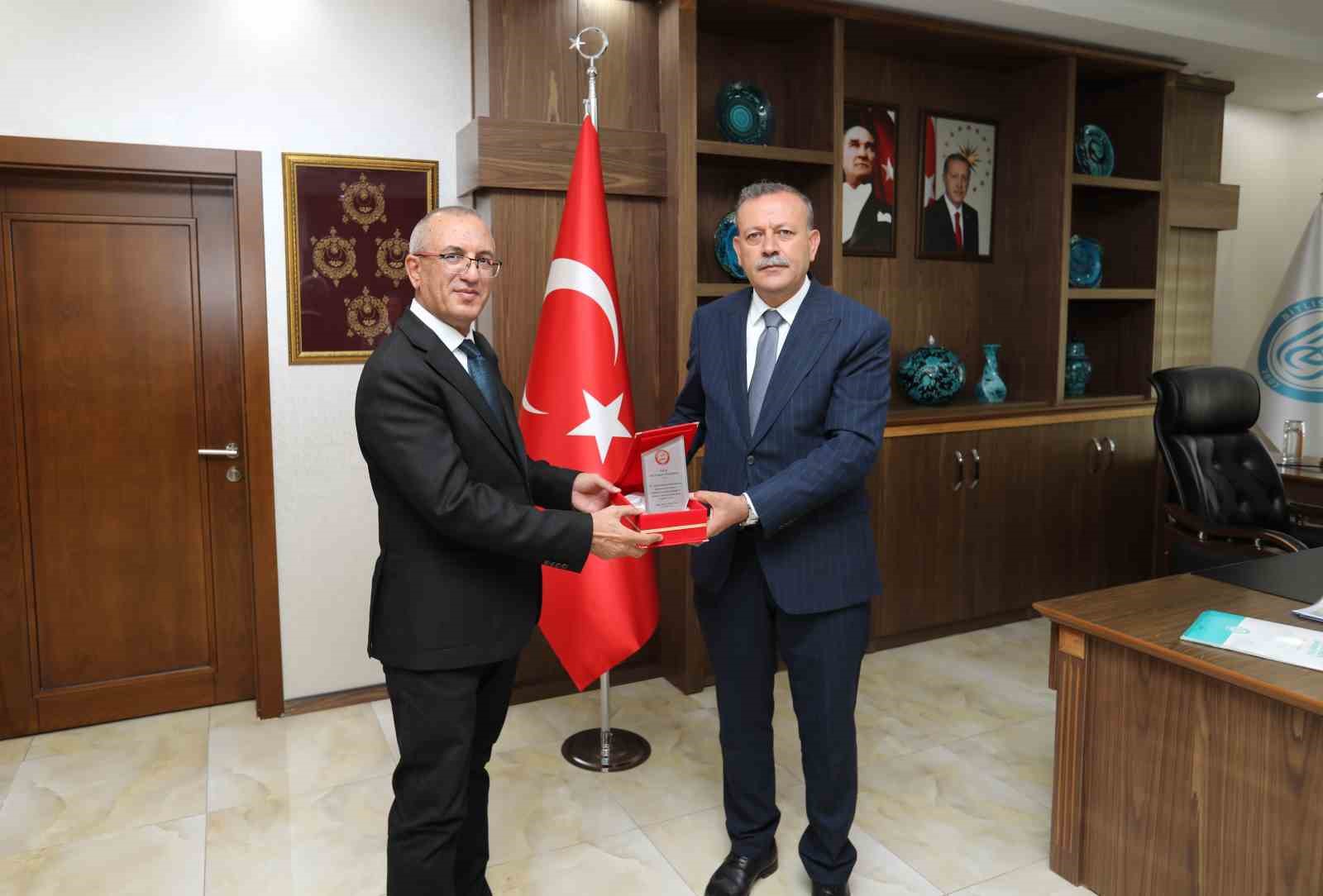 BEÜ gastronomi öğrencileri  "Yokluktan Tercihe" adlı tabaklarıyla Türkiye ikincisi oldu