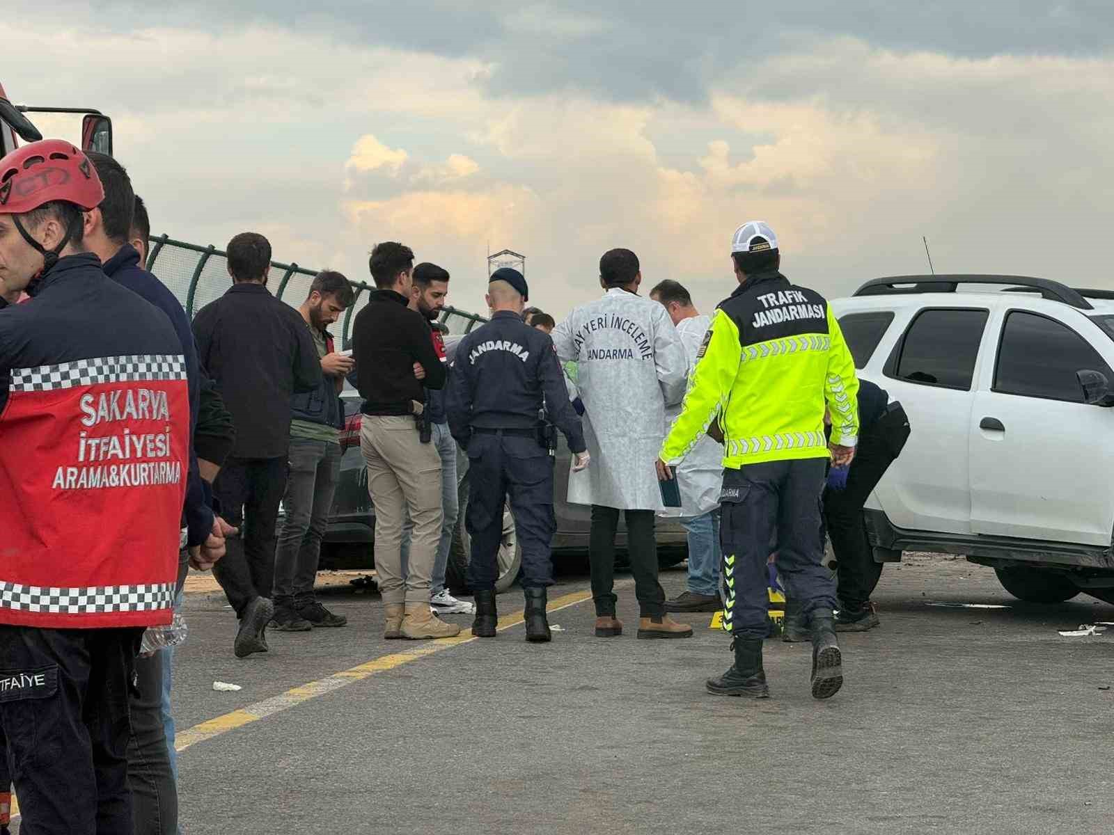 Feci kazada şehit olan jandarma personelleri gözyaşlarıyla memleketlerine uğurlandı
