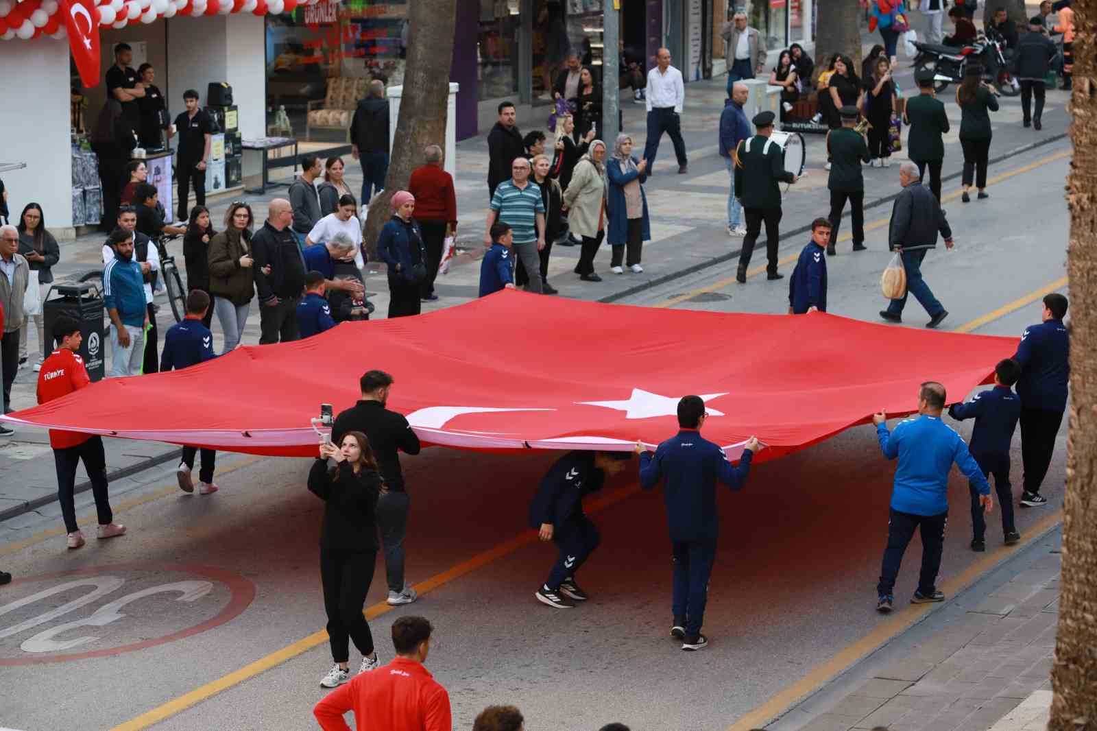 Amat&ouml;r spor ruhu Denizli&rsquo;de meydanlara taştı
