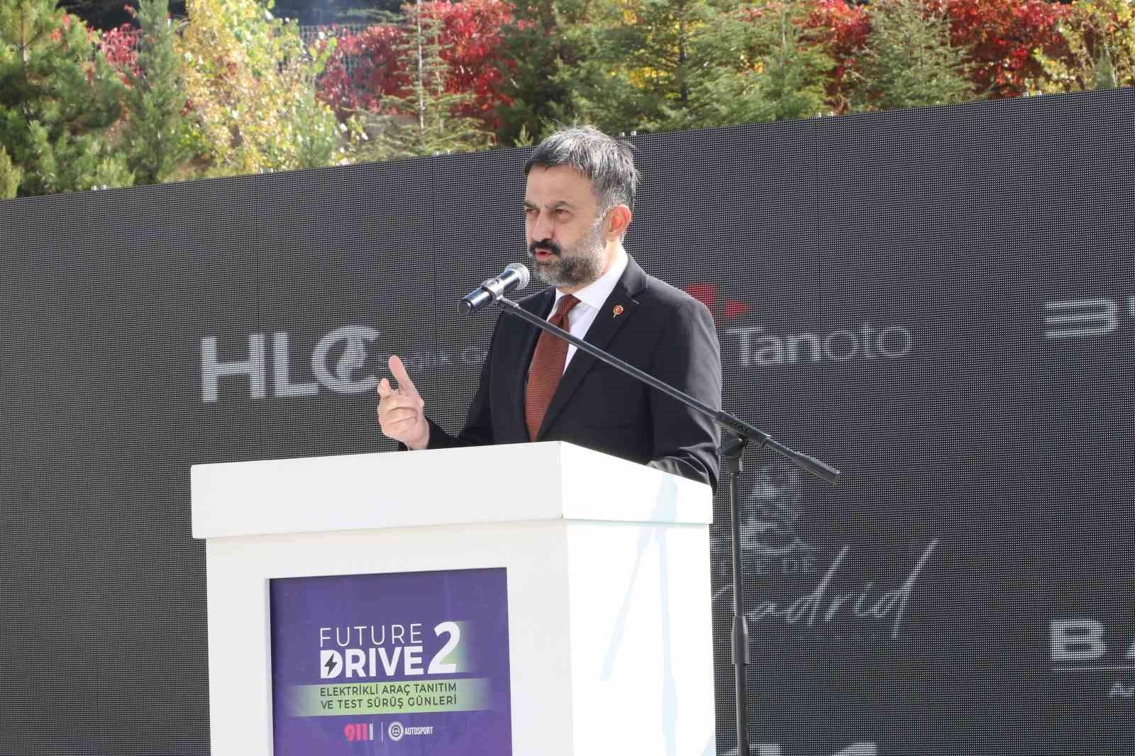 ATO Başkan Yardımcısı Yılmaz: "Elektrikli araçlar sadece ulaşım biçimini değil, yaşam biçimini de değiştiriyor"