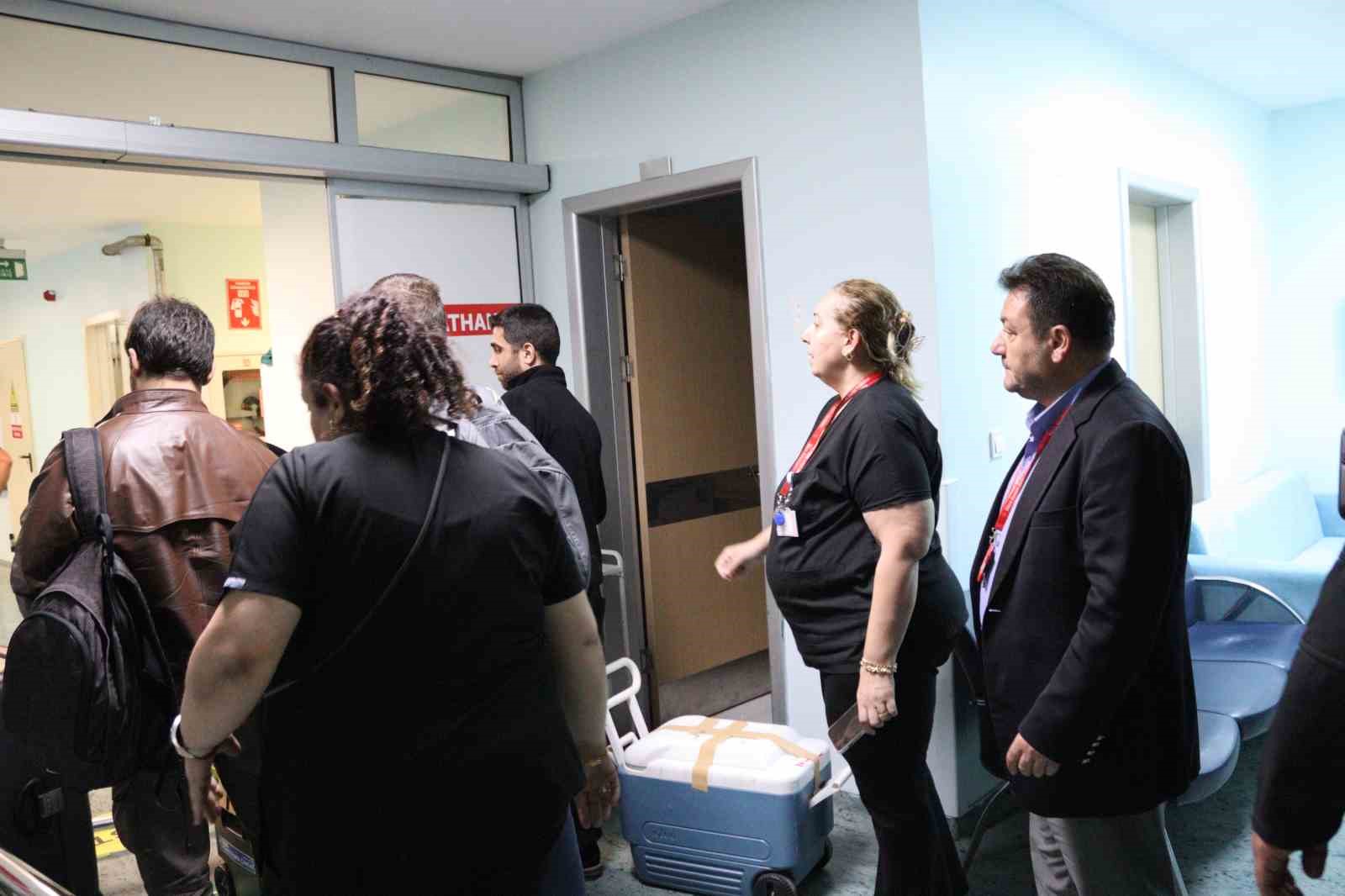 Beyin ölümü gerçekleşen hastanın organları 3 kişiye umut oldu
