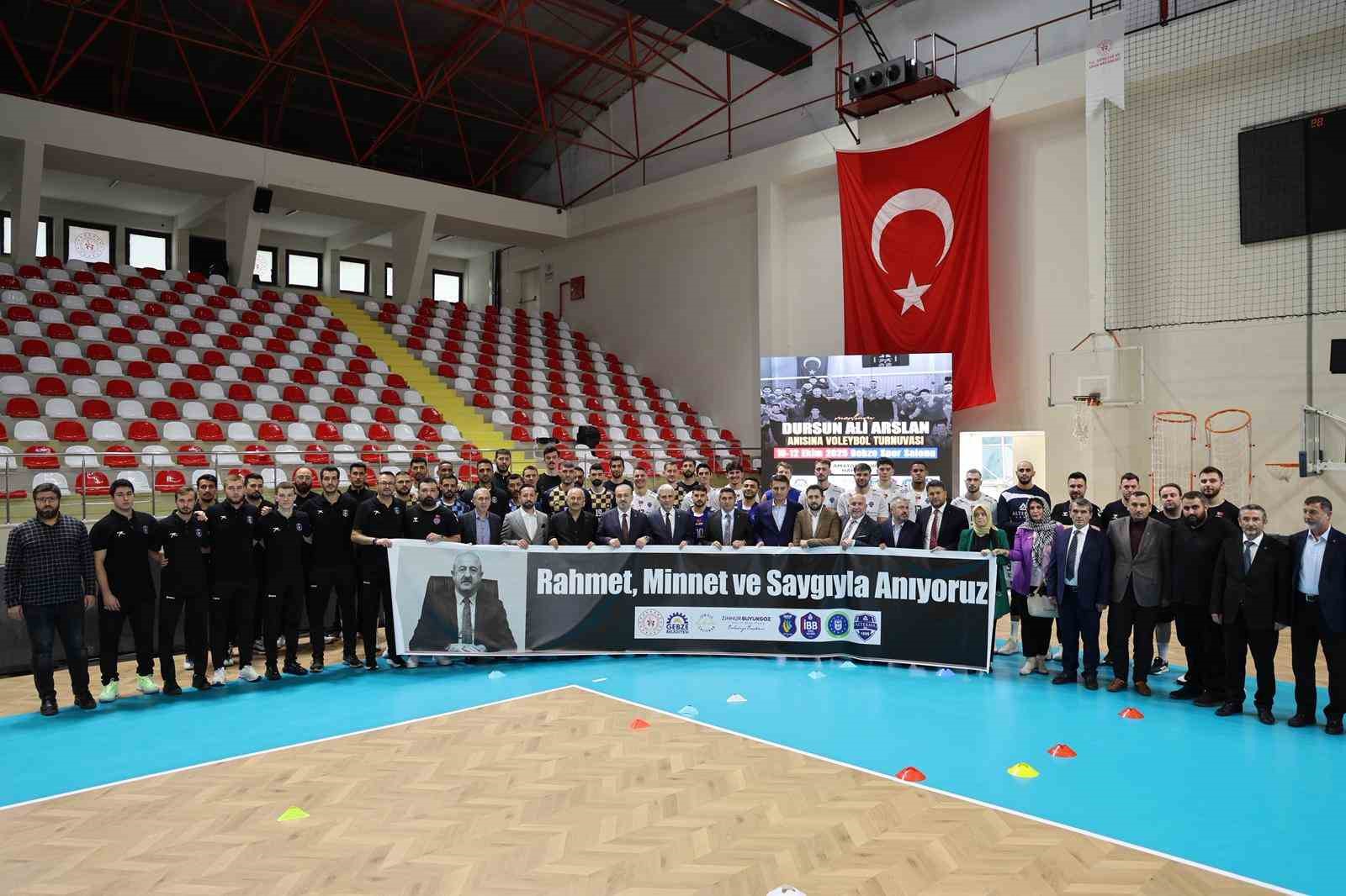 Gebze’de vefa turnuvası: Dursun Ali Arslan unutulmadı
