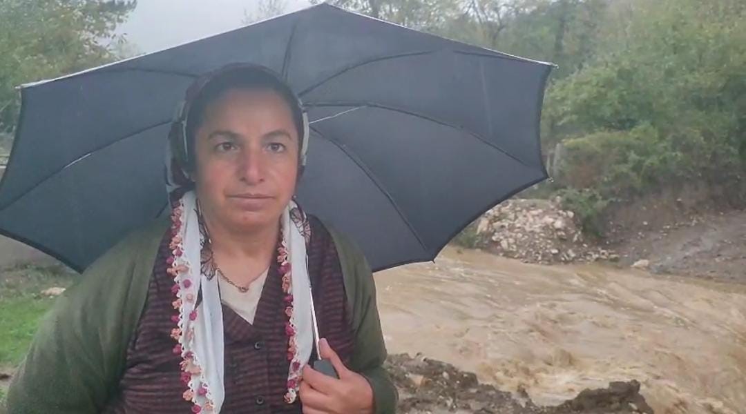 Dere suyu yükselince mahsur kalan hayvanlar 2.5 saatlik operasyonla kurtarıldı

