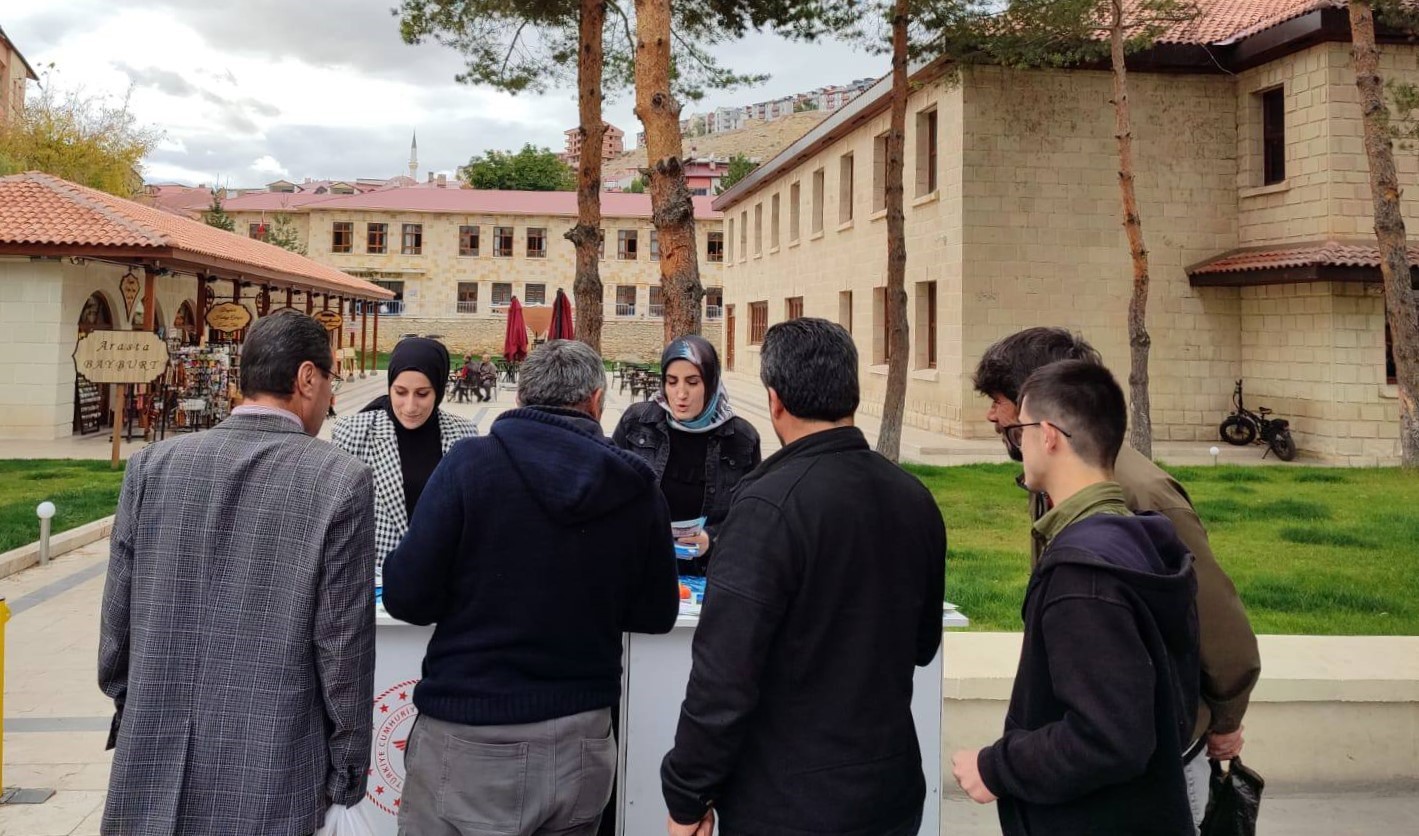 Bayburt TRSM ‘Birlikte Güvendeyiz’ sloganıyla vatandaşları bilgilendirdi