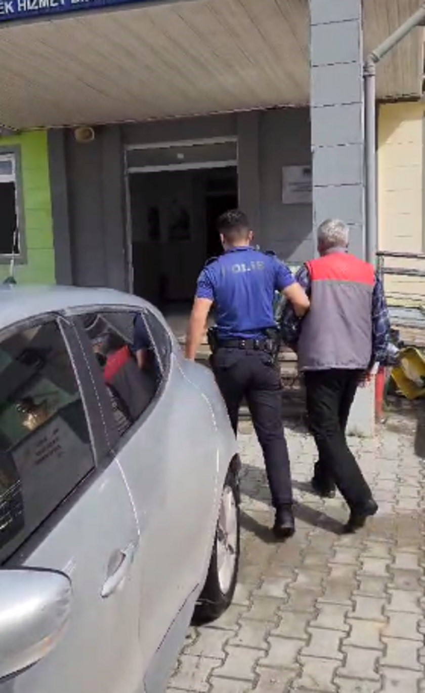 Antakya ve Arsuz&rsquo;da hapis cezasıyla aranan 3 şahıs yakalandı
