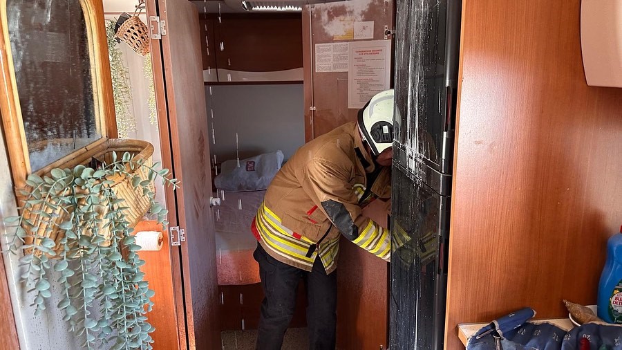 Arsuz&rsquo;da karavan yangını
