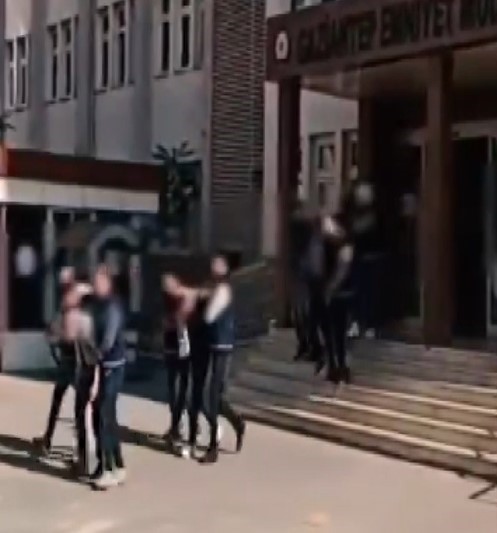 Gaziantep’te çeşitli suçlardan aranan 32 şüpheli yakalandı