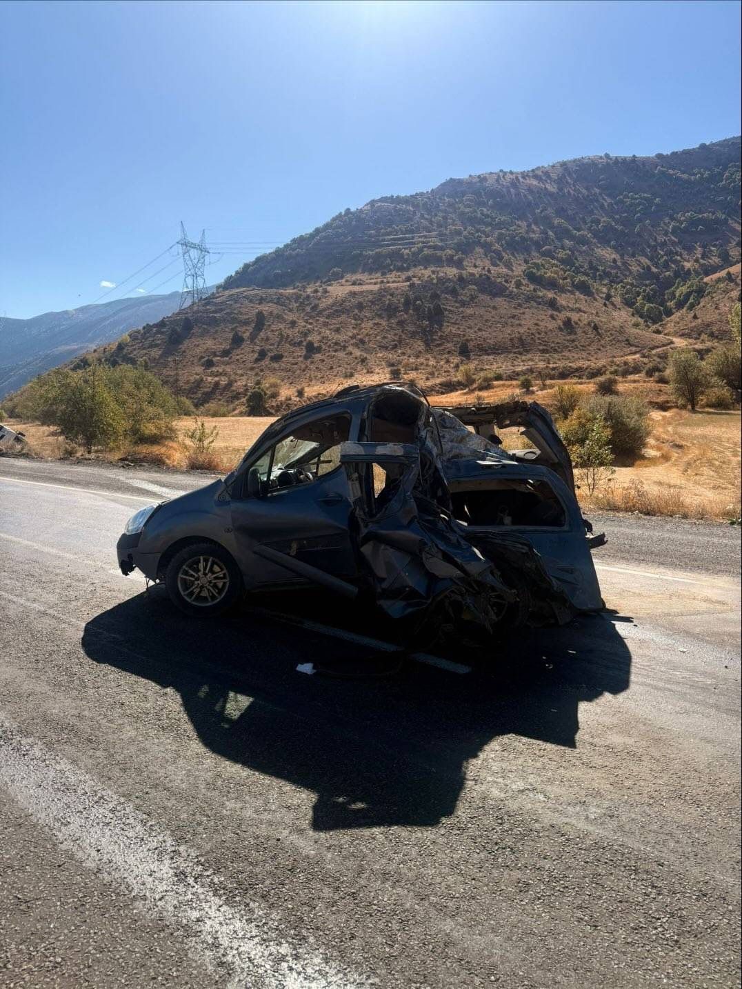 Tatvan&rsquo;da trafik kazası: 2 yaralı
