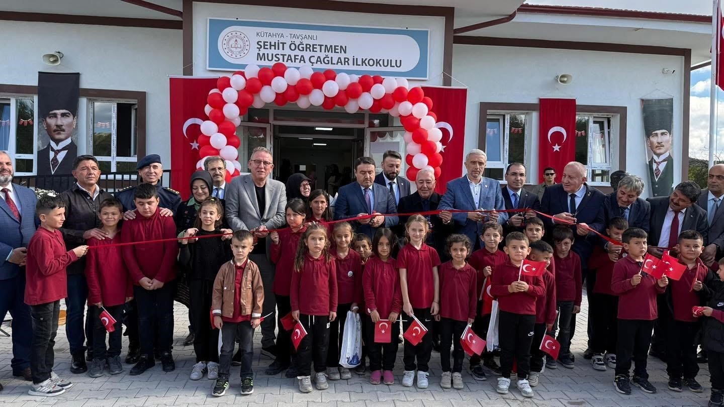 Tavşanlı’da yapımı tamamlanan ilkokul hizmete açıldı