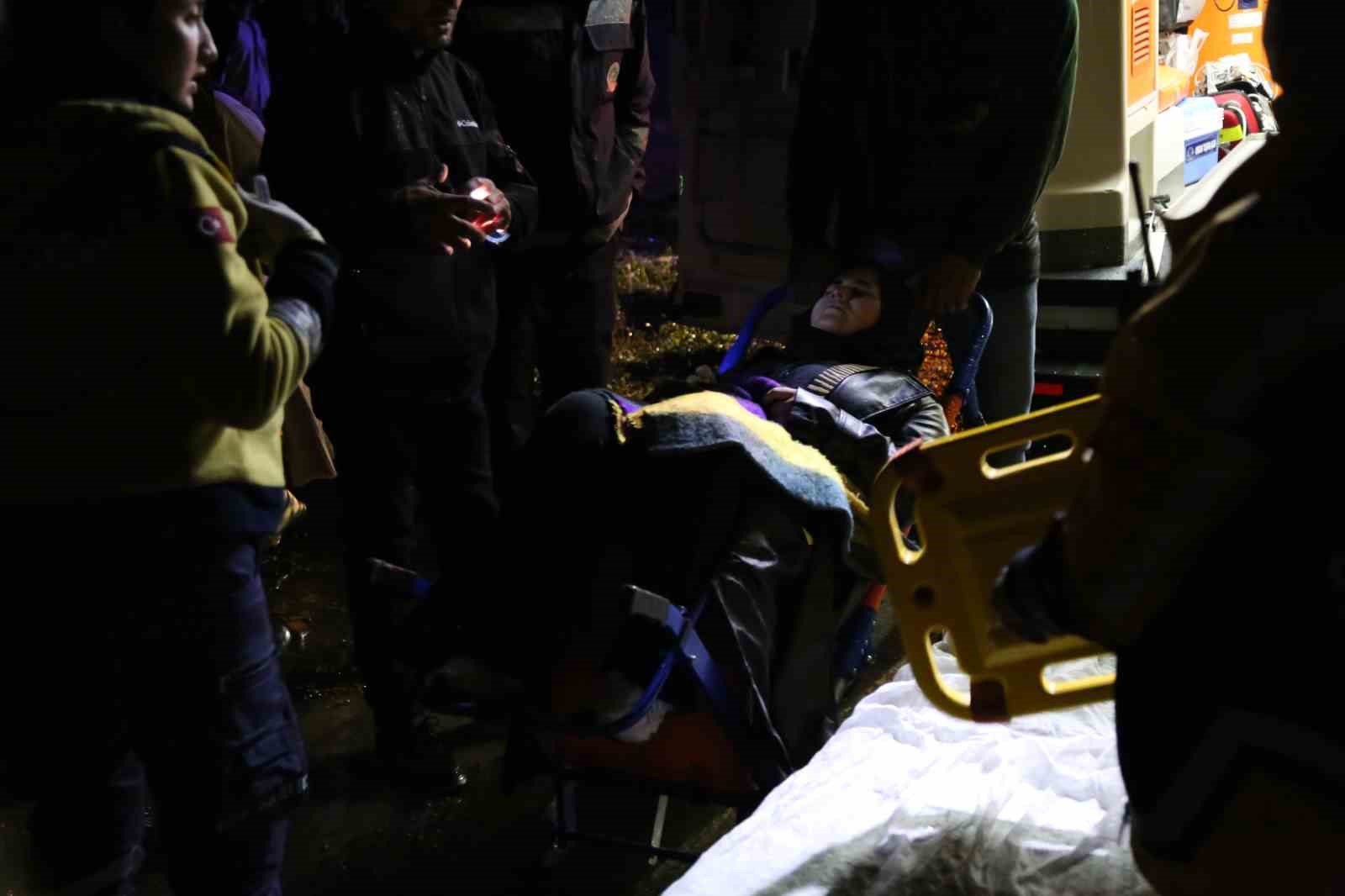 Kastamonu’da tur midibüsü devrildi: 24 kişi yaralandı