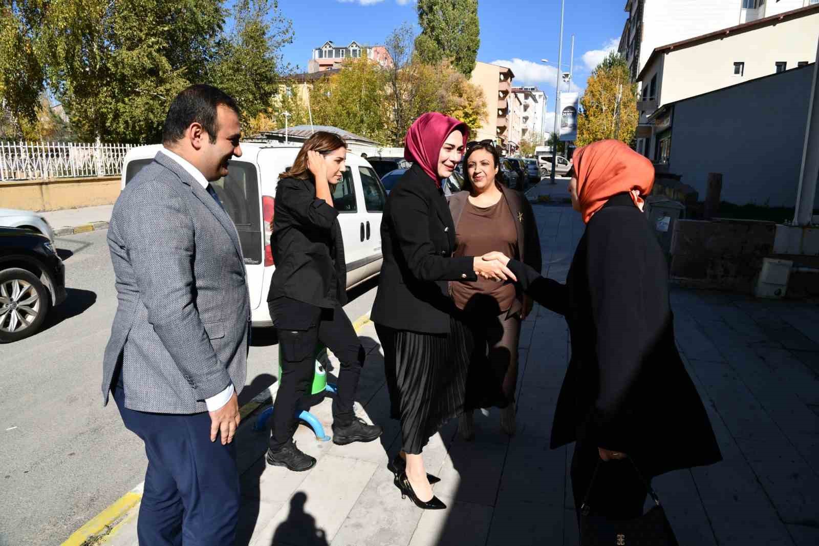 Ardahan’da "Gönül Elçileri ile Koruyucu Aile Farkındalık Toplantısı" düzenlendi