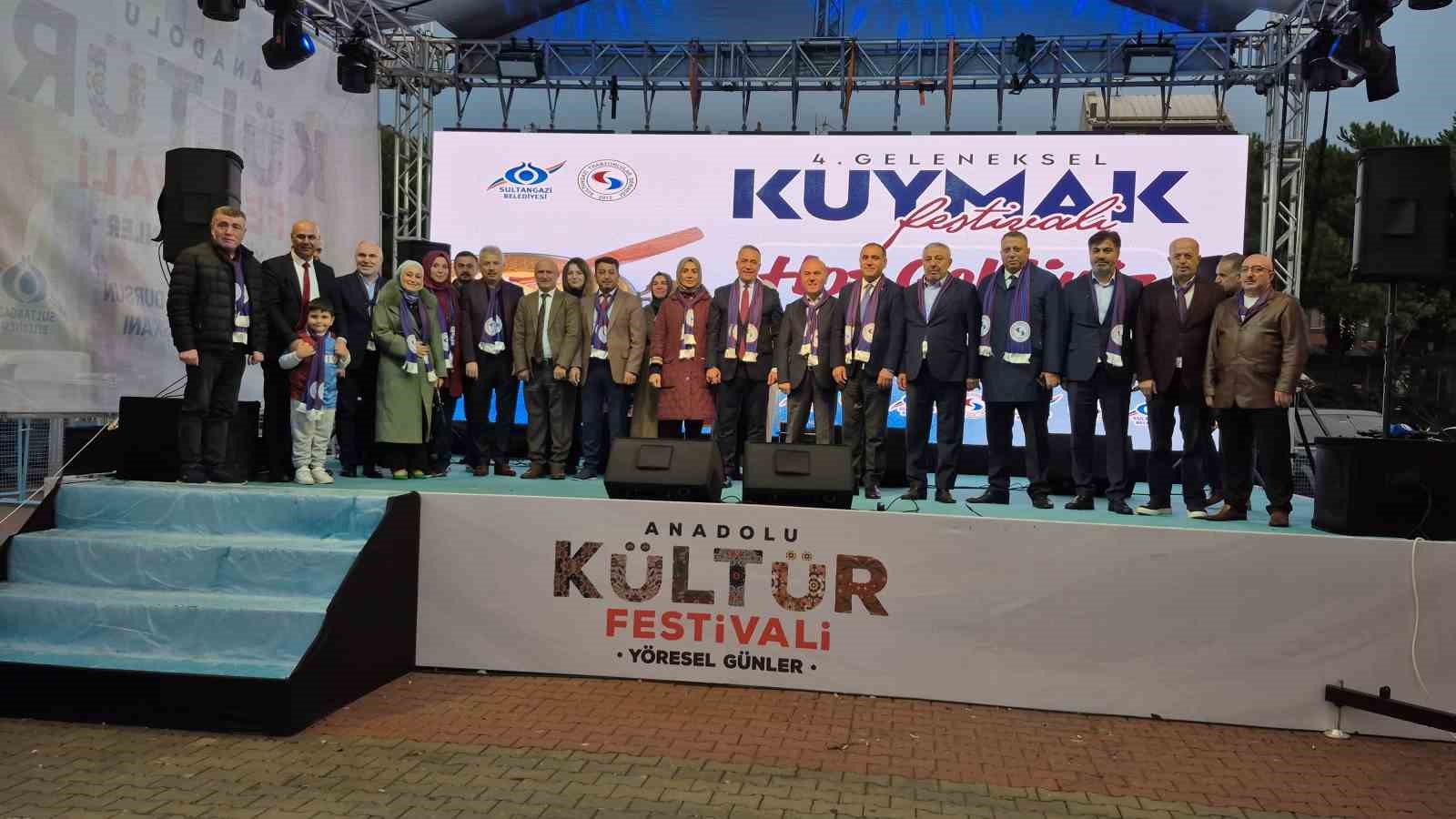 Sultangazi&rsquo;de 4. Geleneksel Kuymak Festivali&rsquo;nde Karadeniz rüzgarı esti