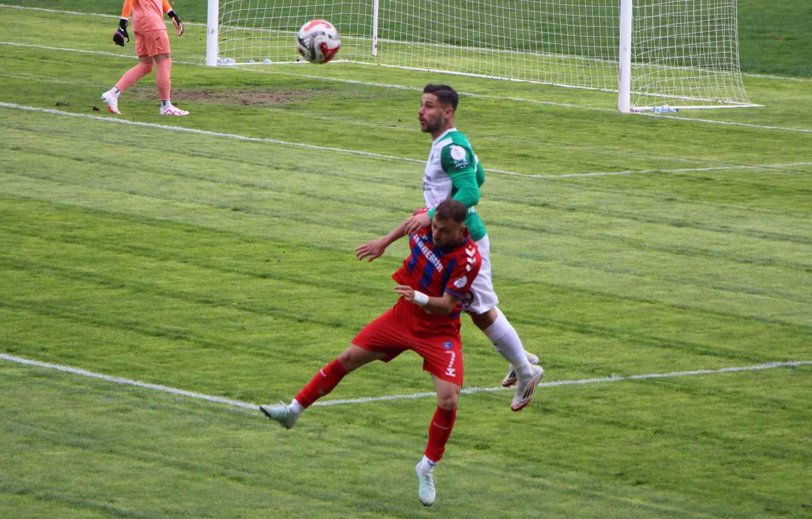 TFF 3. Lig: Amasyaspor: 0 - Karabük İdmanyurdu: 0
