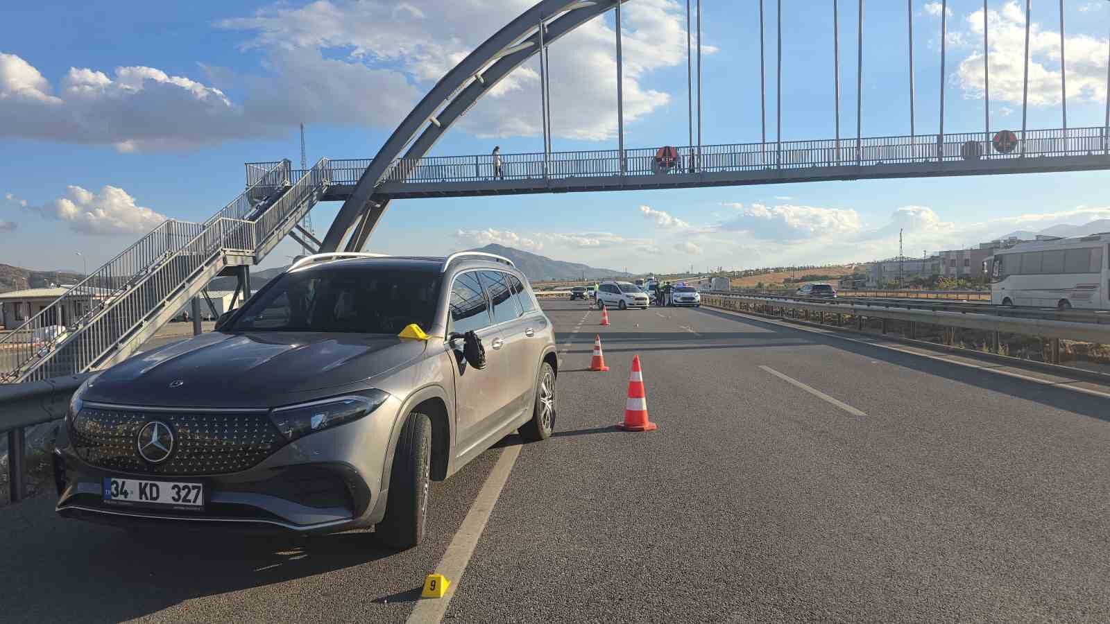 Gaziantep’te otomobilin çarptığı çocuk kurtarılamadı