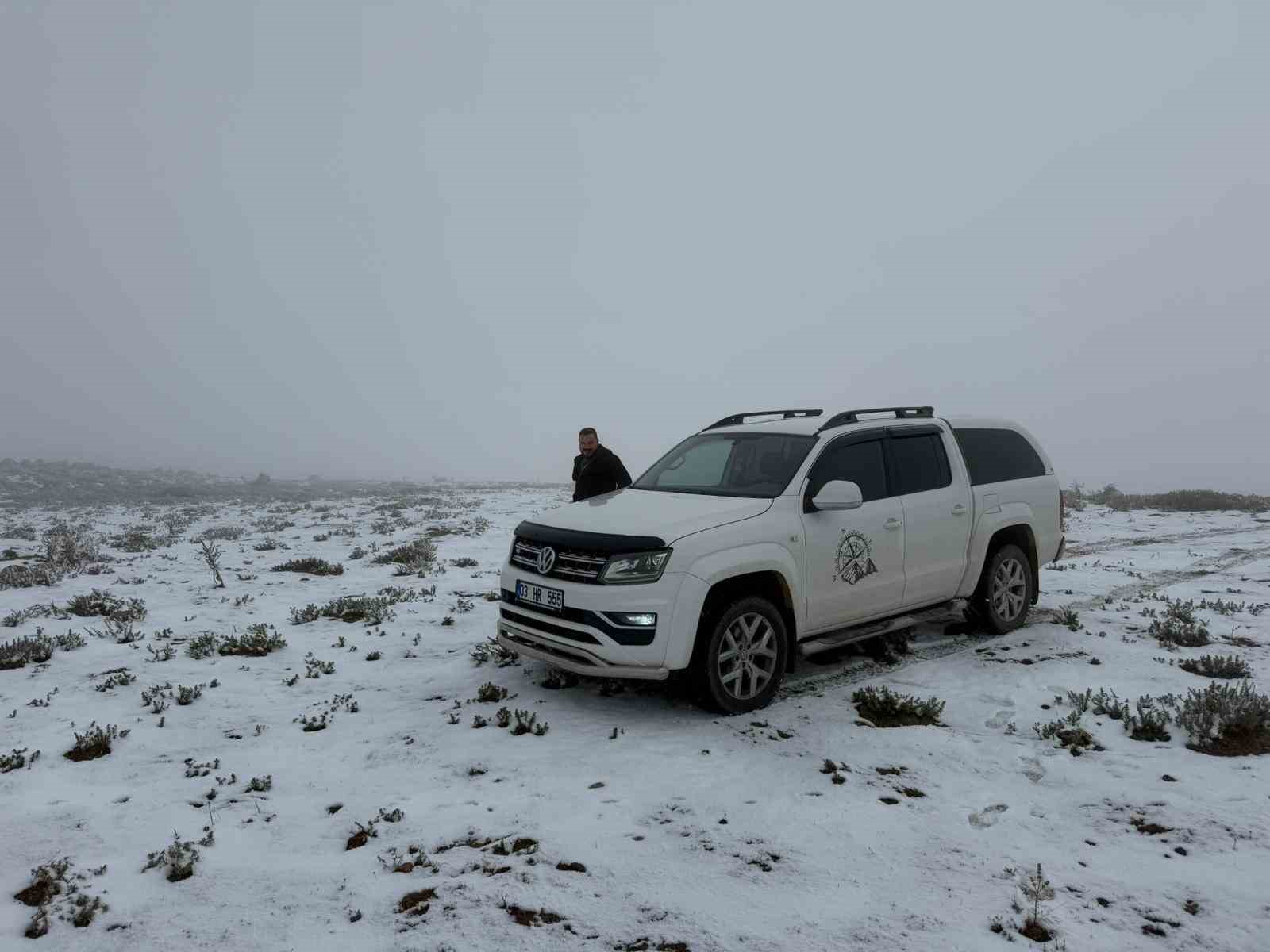 Afyonkarahisar&rsquo;da mevsimin ilk karı d&uuml;şt&uuml;
