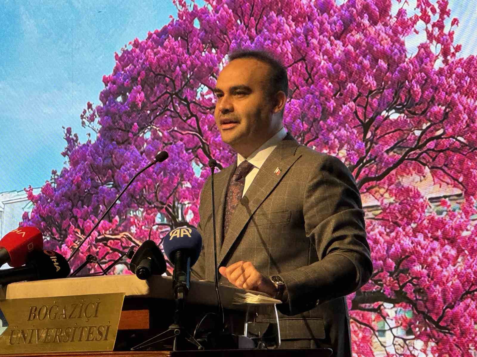 Bakan Kacır: "Biz öyle kuvvetleneceğiz ki dünyadaki hiçbir zalim bir masuma zarar vermeye cesaret edemeyecek"