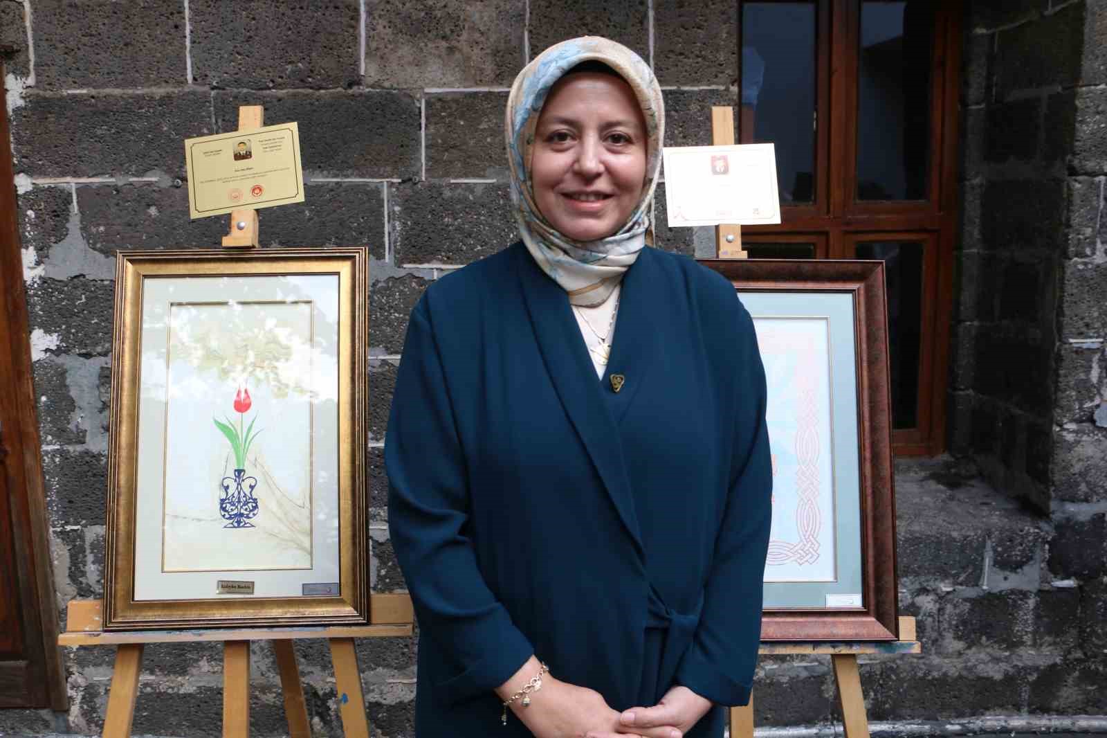 Şehit yakınları ve gaziler i&ccedil;in &rsquo;Sanatla Yaşam Sergisi&rsquo; Diyarbakır&rsquo;da a&ccedil;ıldı
